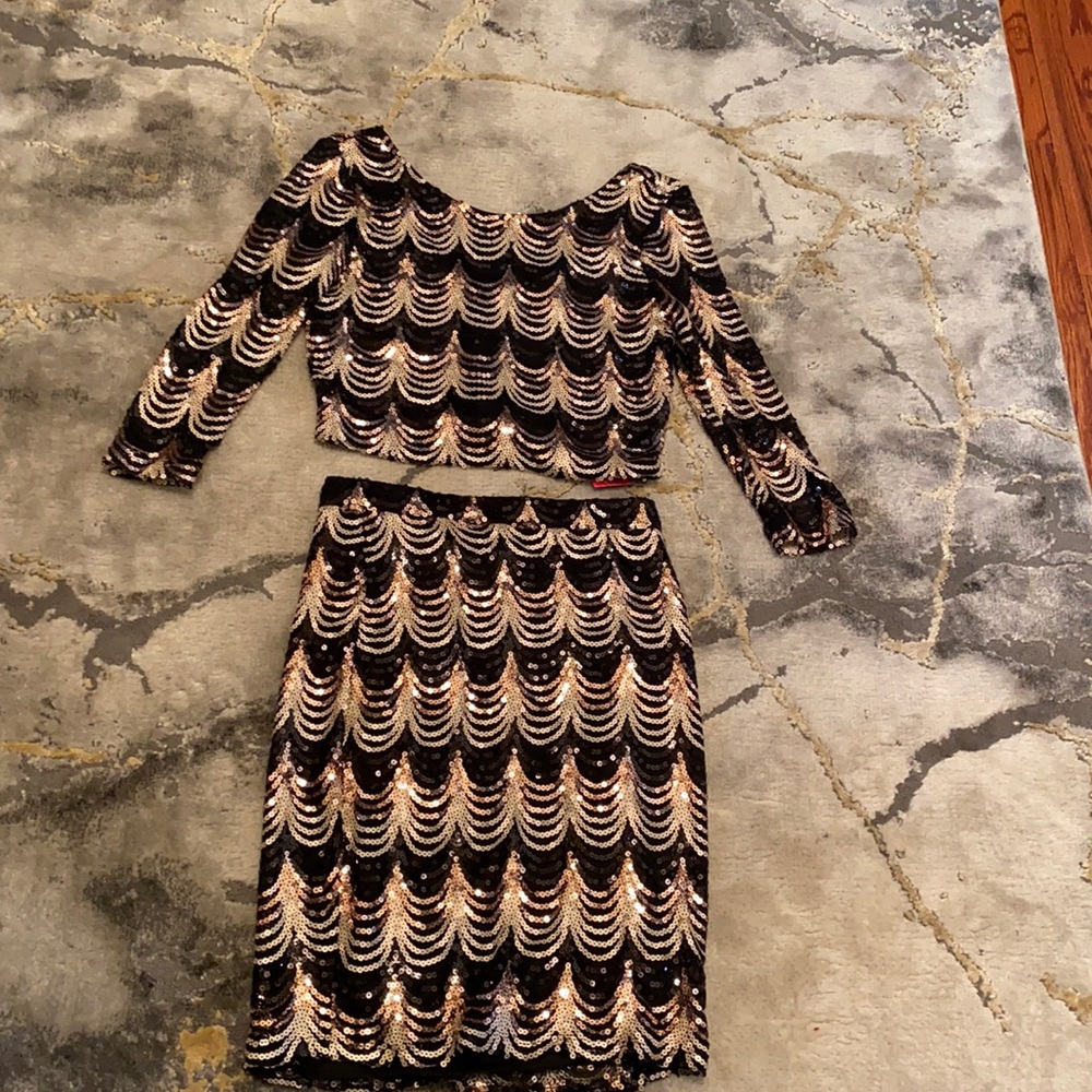2 Piece Sequin Outfit
